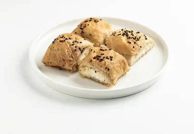 Ekşi Mayalı Börek Peynirli / Pazılı
