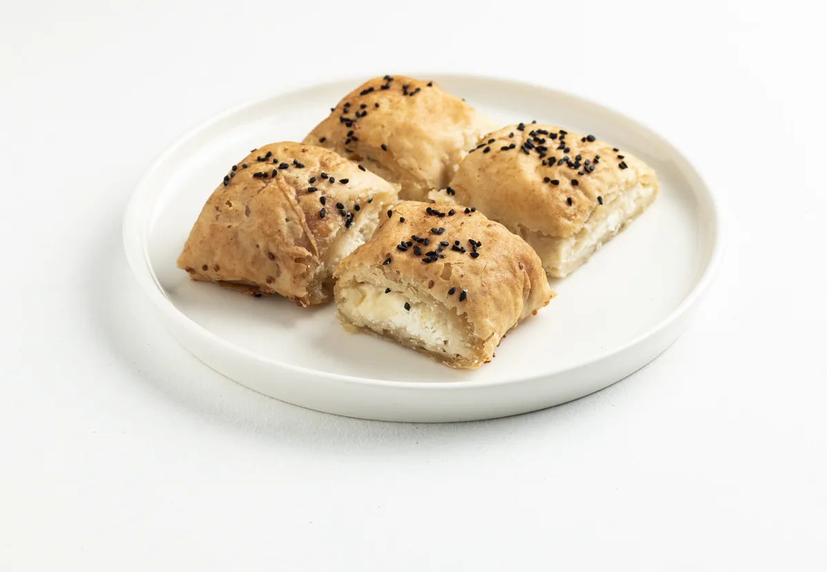 Ekşi Mayalı Börek Peynirli / Pazılı